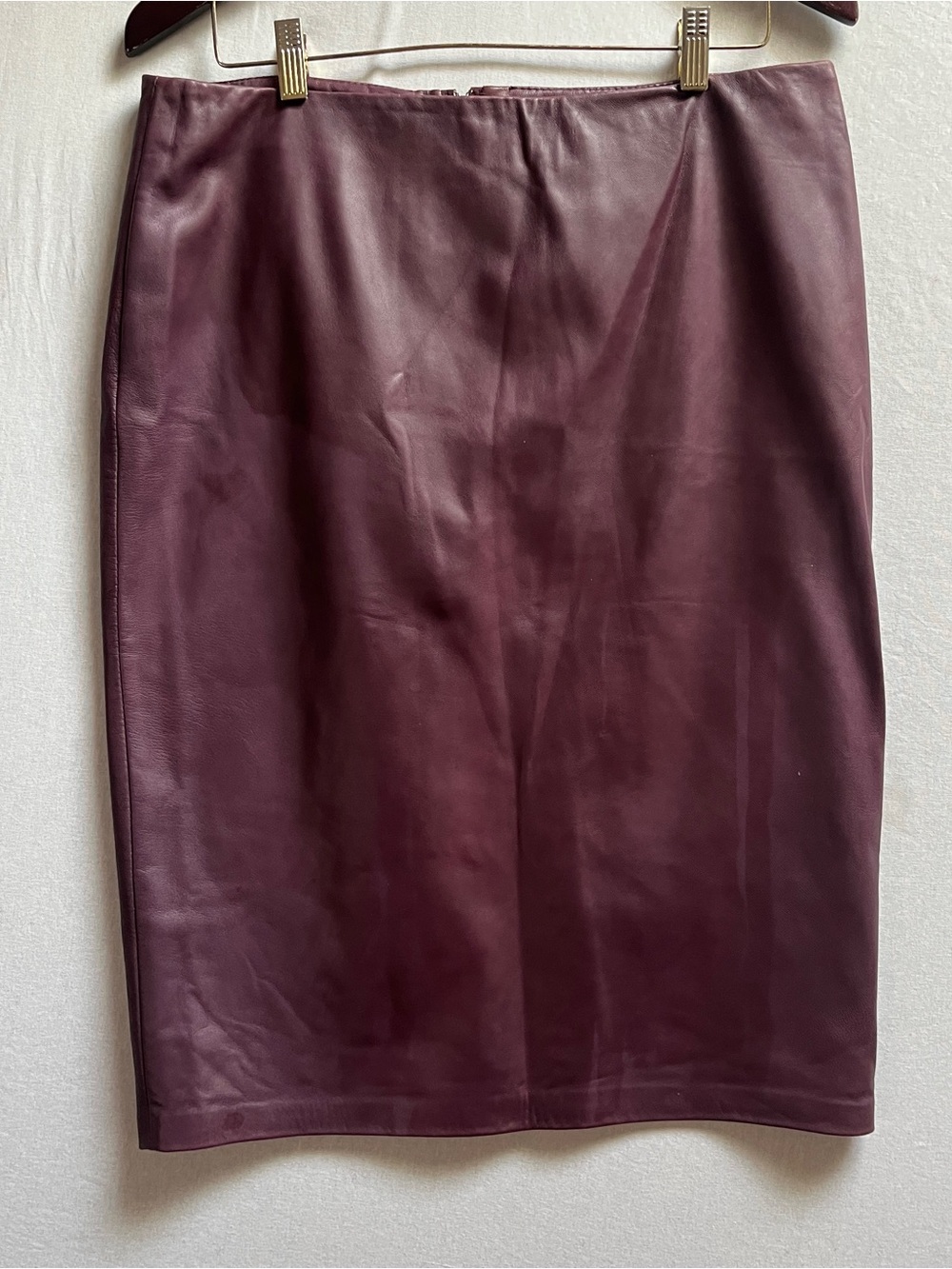 Danier Deep Burgundy Genuine Leather Knee Length Pencil Skirt Size 12